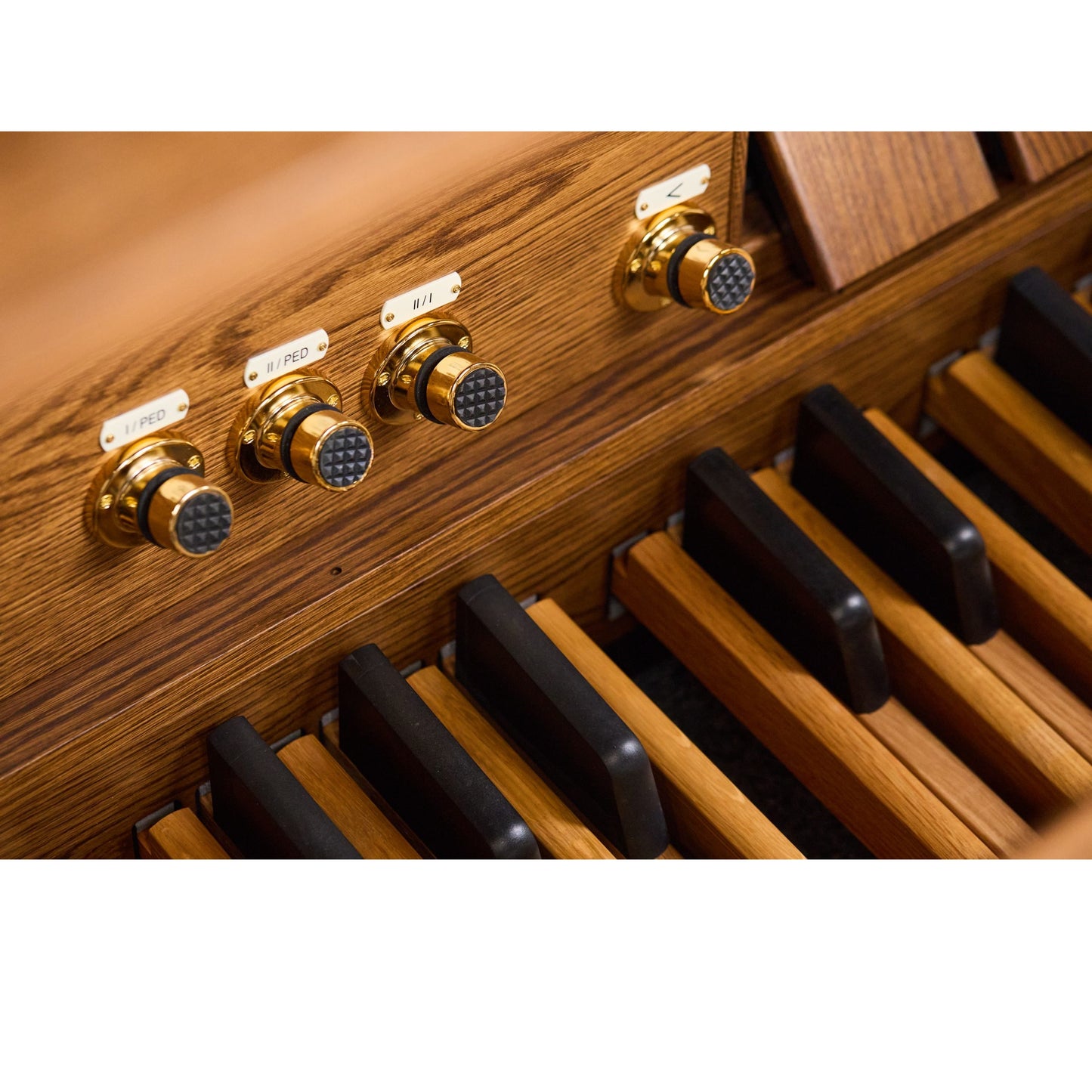 Viscount Opera 200 – Orga de biserică digitală cu două claviaturi, pedalier cu 32 de note, 41 de registre + 3 voci orchestrale, Physis Plus