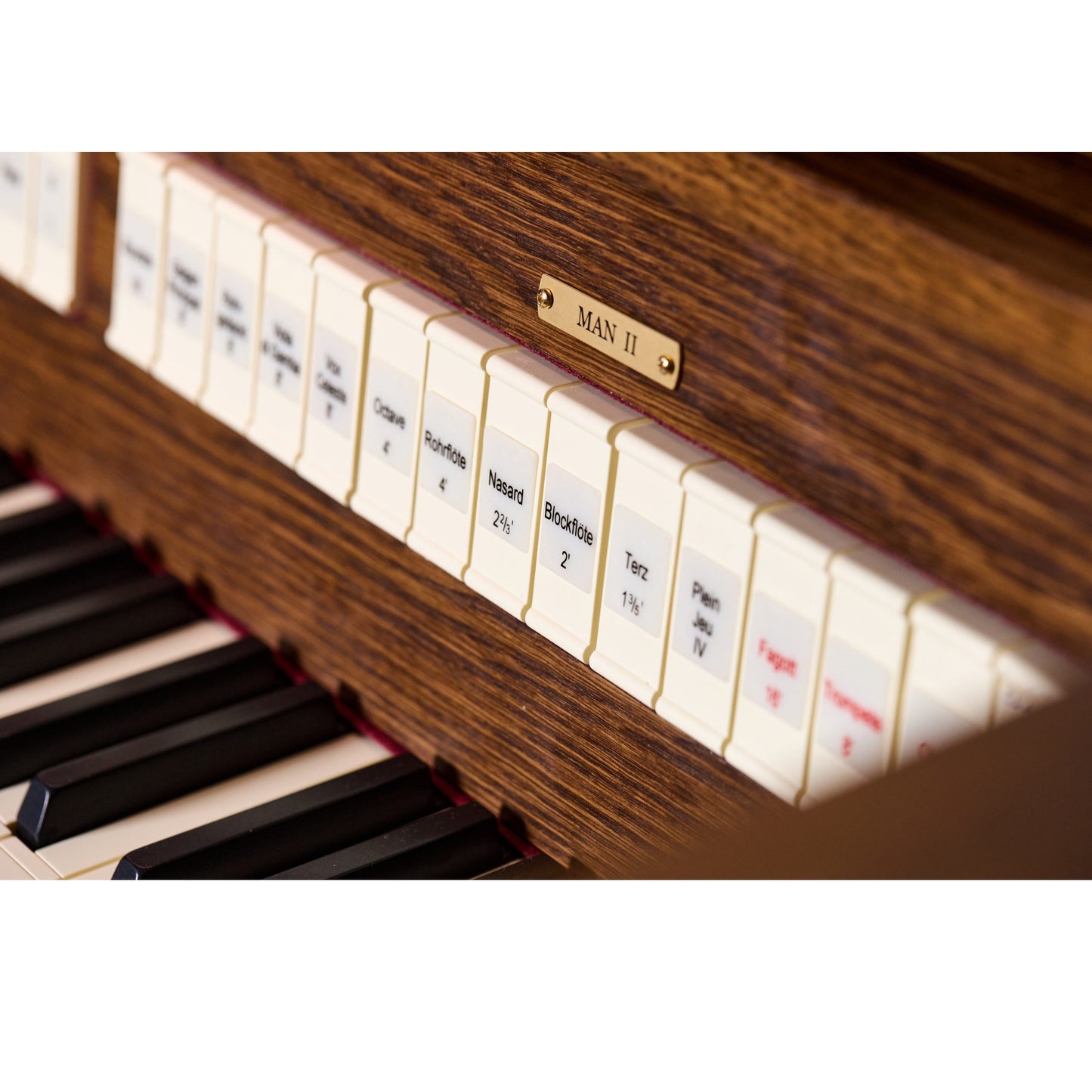 Viscount Opera 200 – Orga de biserică digitală cu două claviaturi, pedalier cu 32 de note, 41 de registre + 3 voci orchestrale, Physis Plus