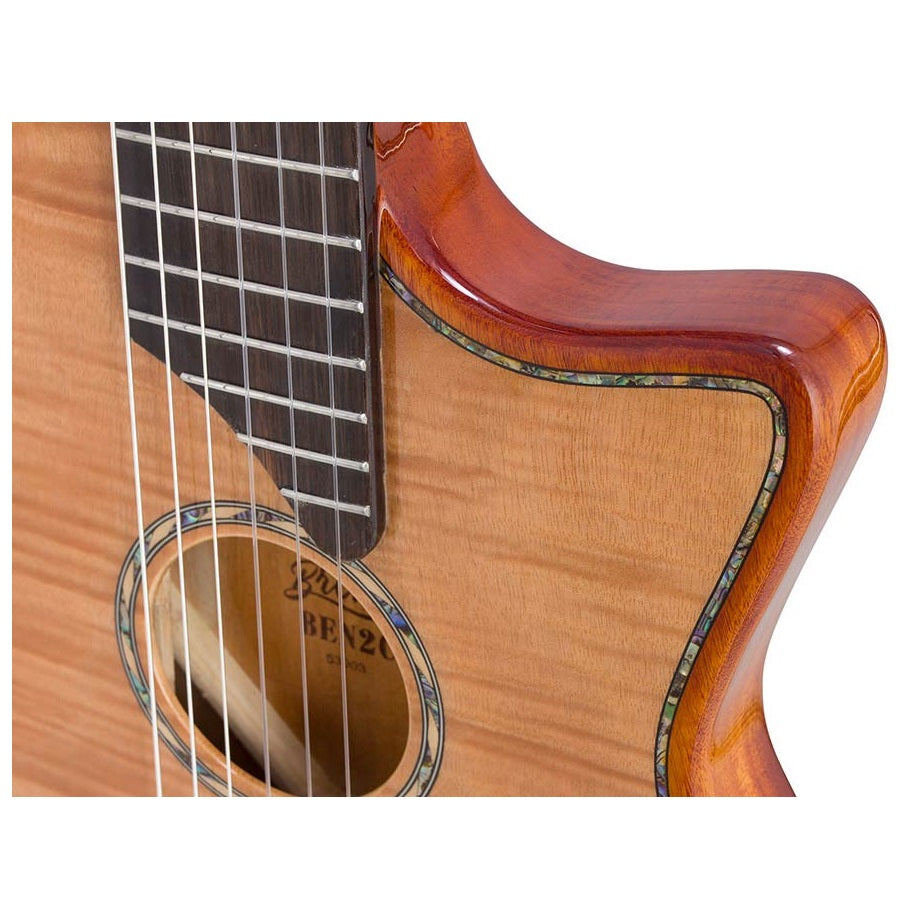 Bromo BEN2C – Chitară electro-acustică nylon hollow body, 6 corzi, cu cutie rigidă