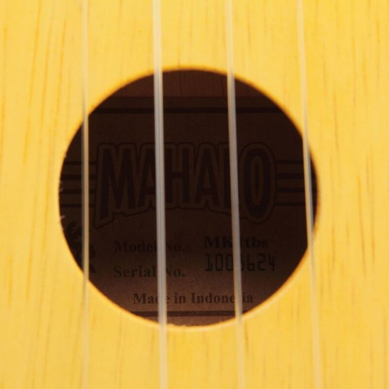 Mahalo MK1TBS – Set ukulele sopran Kahiko Series, caramel transparent natur, cu husă și 3 pene