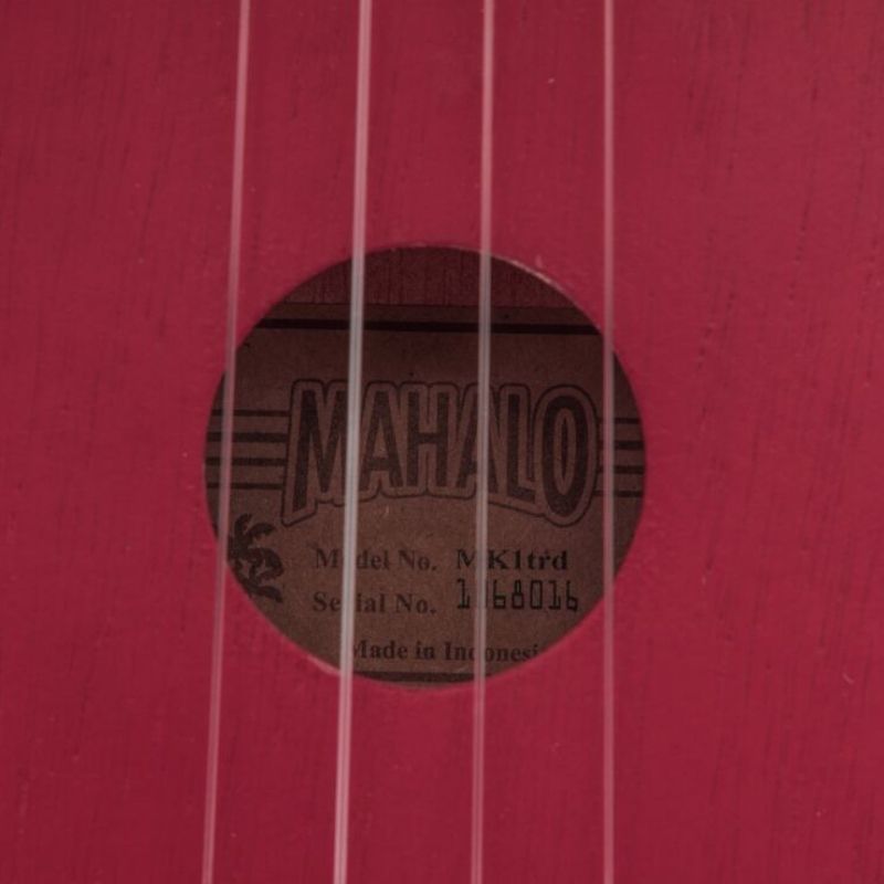 Mahalo MK1TRD – Set ukulele sopran Kahiko Series, roșu transparent, cu husă și 3 pene