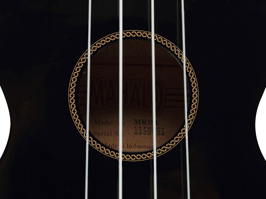 Mahalo MR1BK Ukulele sopran, negru lucios, husă inclusă