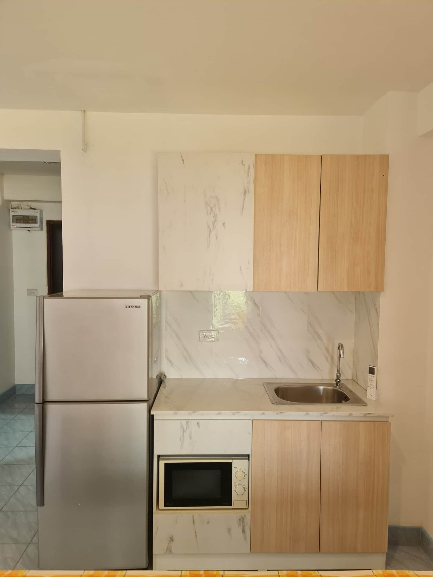 Garsonieră cu vedere la mare, 30 mp, etaj 6, renovat, mobilat, Pattaya, Jomtien