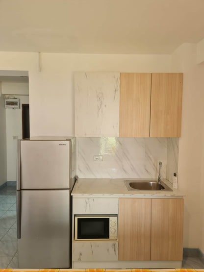 Garsonieră cu vedere la mare, 30 mp, etaj 6, renovat, mobilat, Pattaya, Jomtien