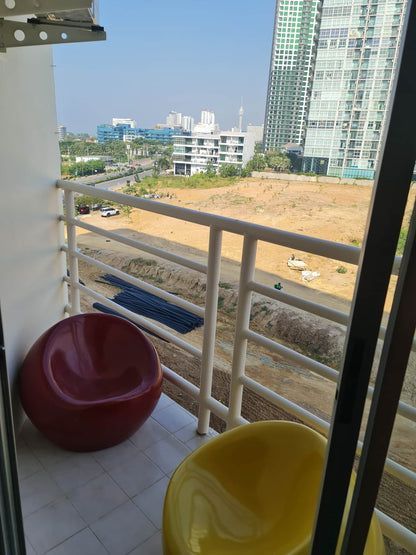 Garsonieră cu vedere la mare, 30 mp, etaj 6, renovat, mobilat, Pattaya, Jomtien