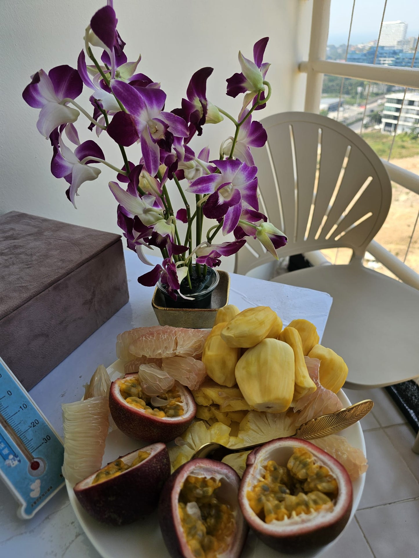 Garsonieră cu vedere la mare, 30 mp, etaj 6, renovat, mobilat, Pattaya, Jomtien