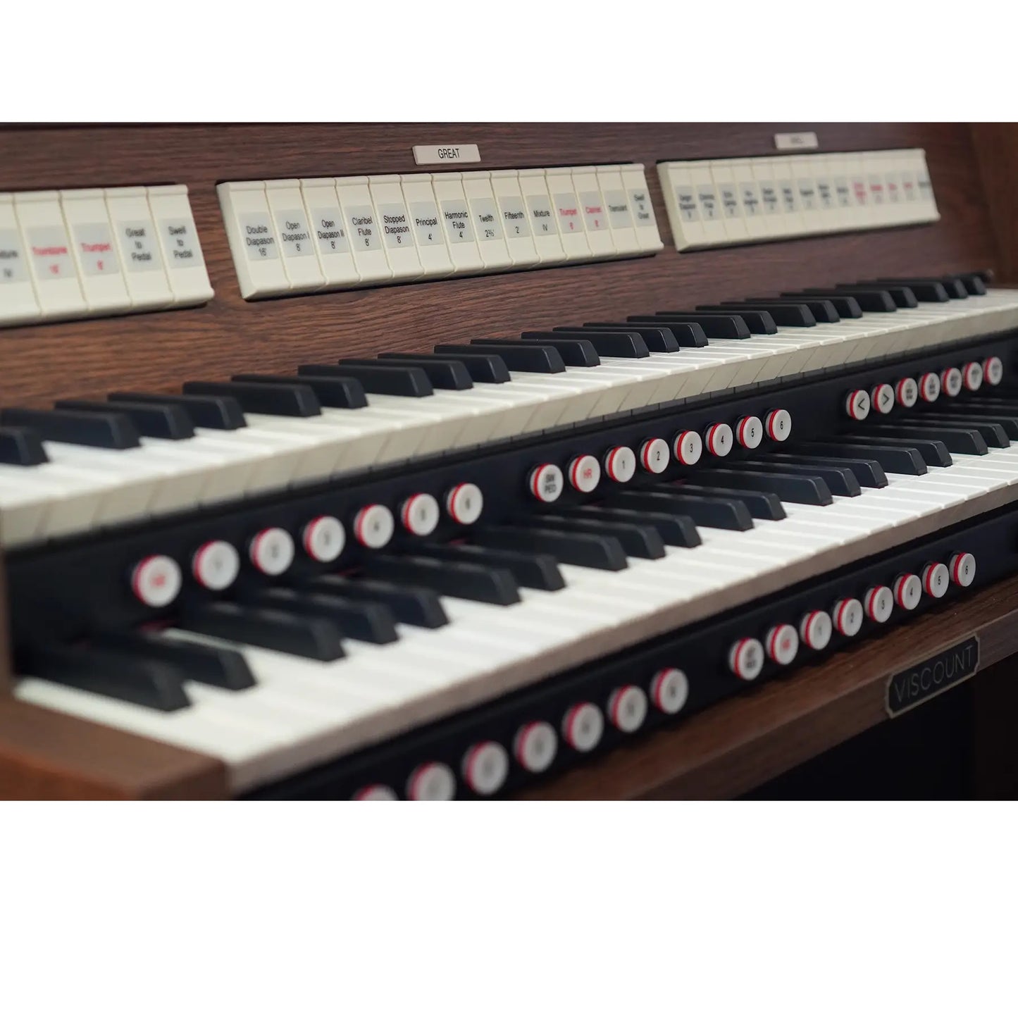 Viscount Domus S4 – Orga de biserică digitală cu 2 claviaturi, pedalier cu 32 de note, 32 de registre + 3 voci orchestrale