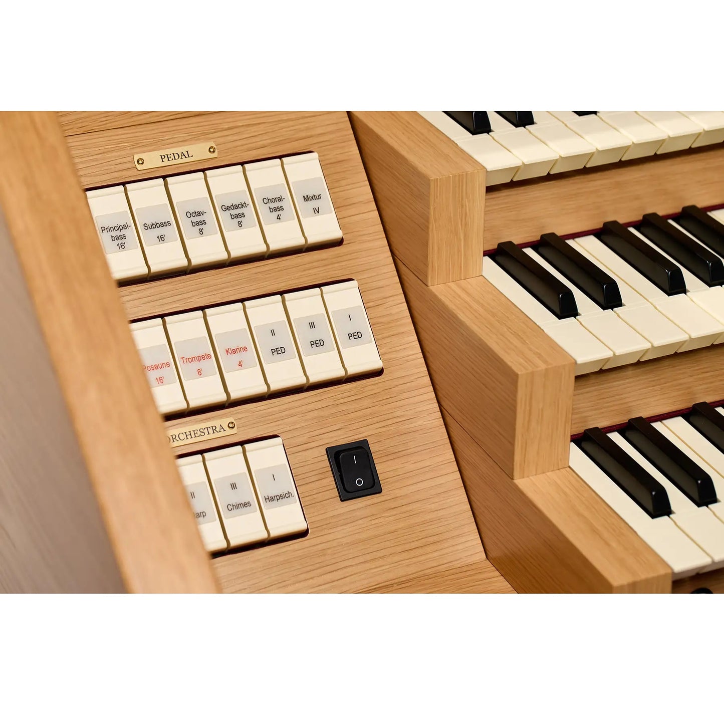 Viscount Maestro 70 Dlx – Orga de biserică digitală cu 3 claviaturi, pedalier cu 32 de note, 51 de registre + voci orchestrale, Physis Plus